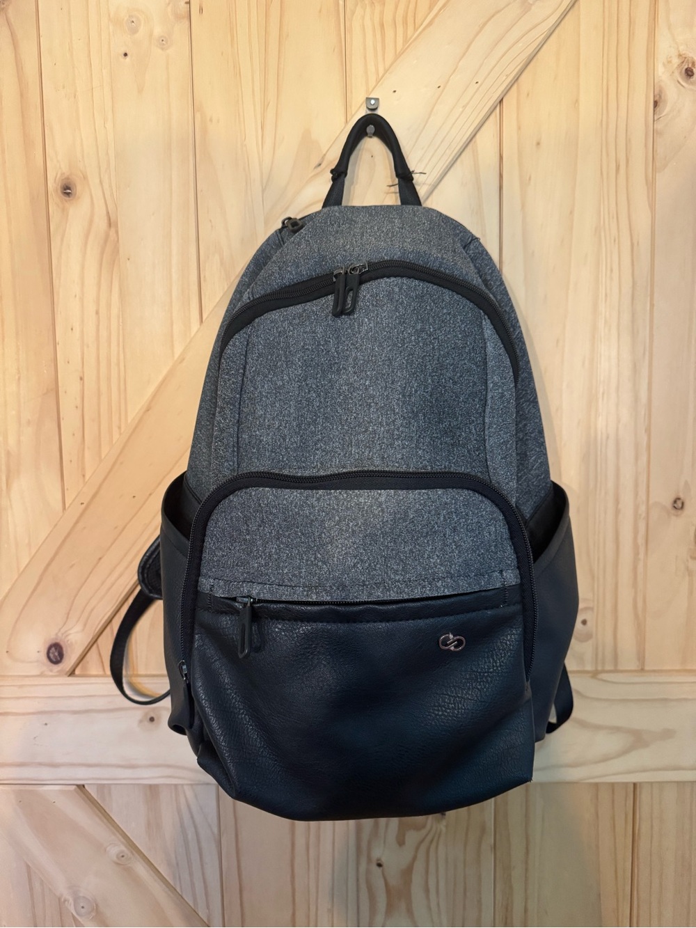 Versatile Gray and Black Women's Backpack - Everyday Travel Companion
